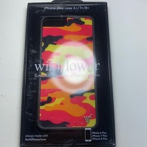 Wildflower pink camo case. iPhone 6s Plus. Used, good condition